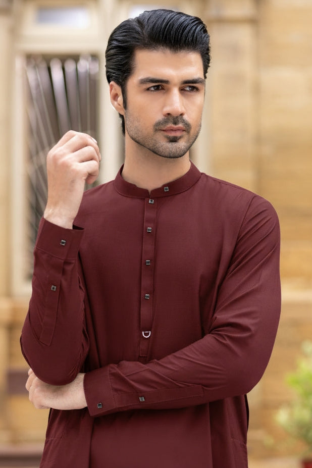 Small square button with fashion ring in patti-Wine