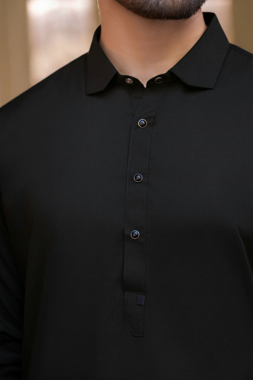 Black french cut collar & matching two tone snapbutton & 1.5cm golden logo Collar