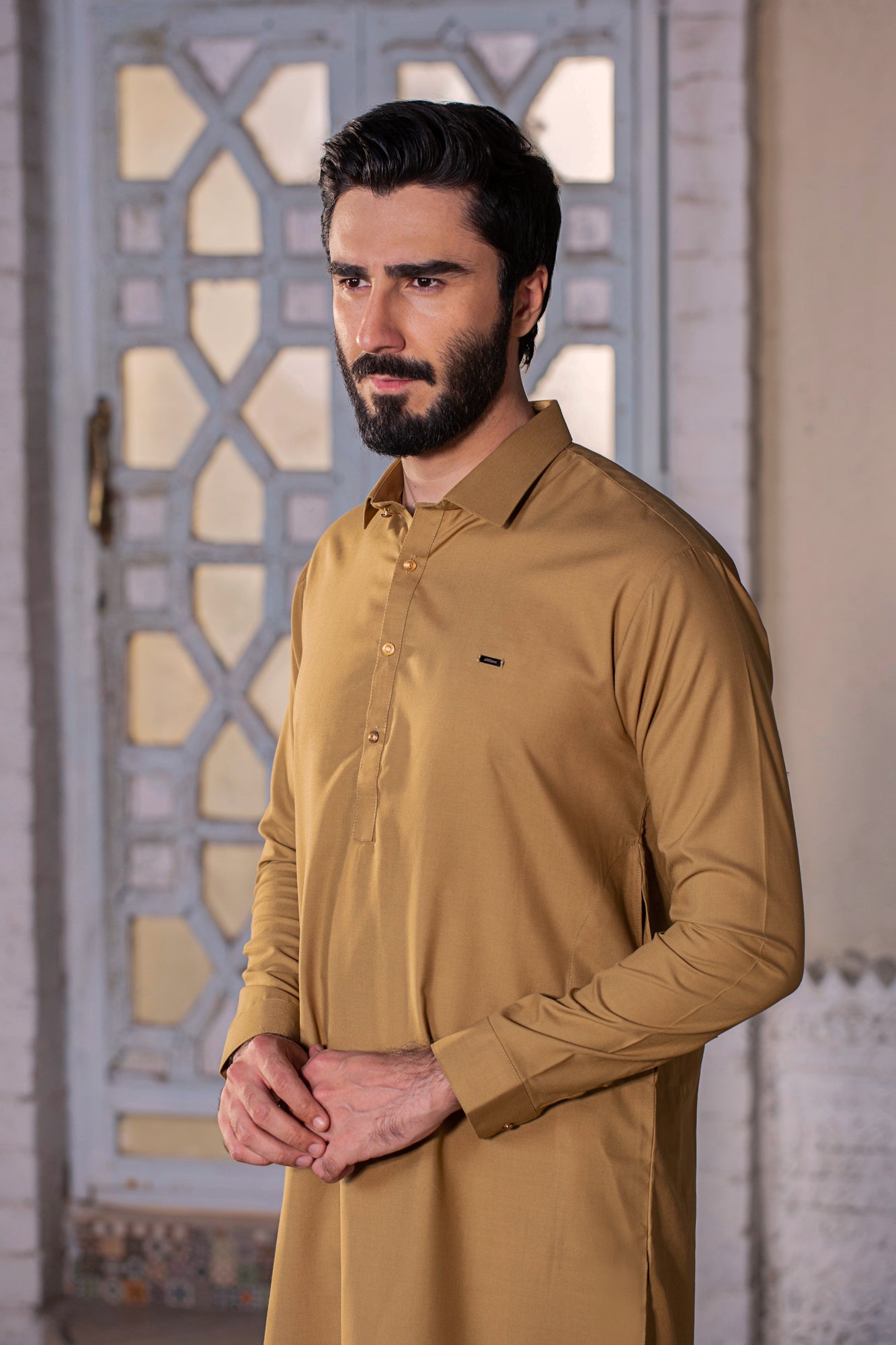 SHALWAR KAMEEZ WITH FRENCH COLLAR AND LASER LOGO - Camel