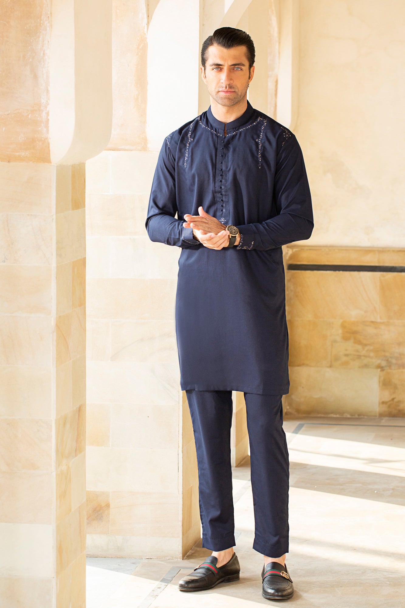 ROYAL LASERCUT EMBROIDERY STITCHED SUIT - Navy