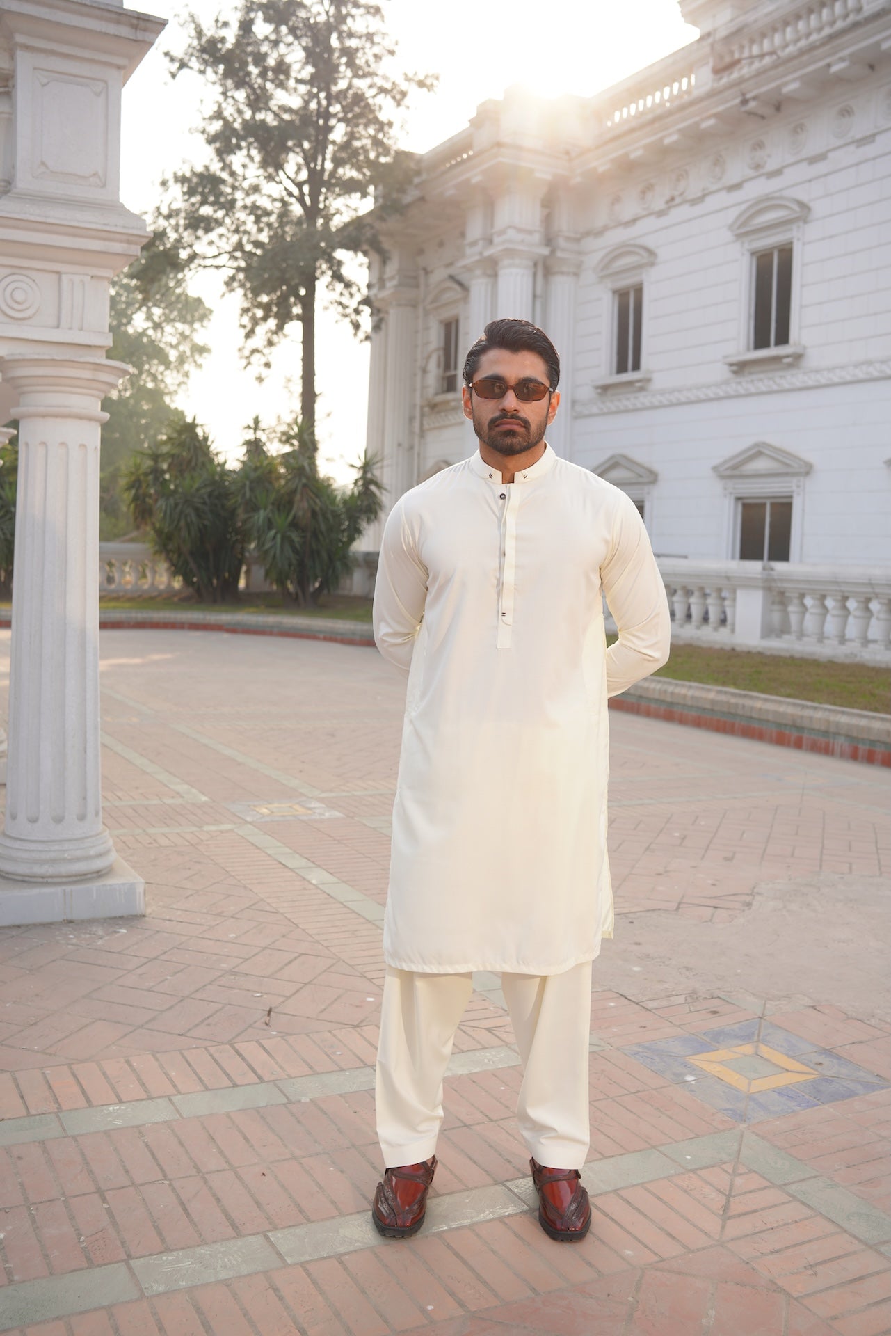 Boski with double ban bartaik stitch gumpatti fashion and gunmetal button