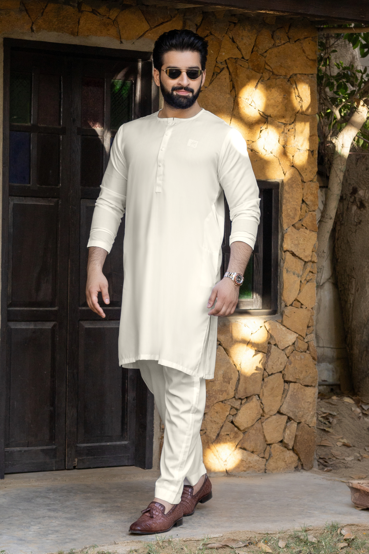 Awami Stitched Suit - Boski