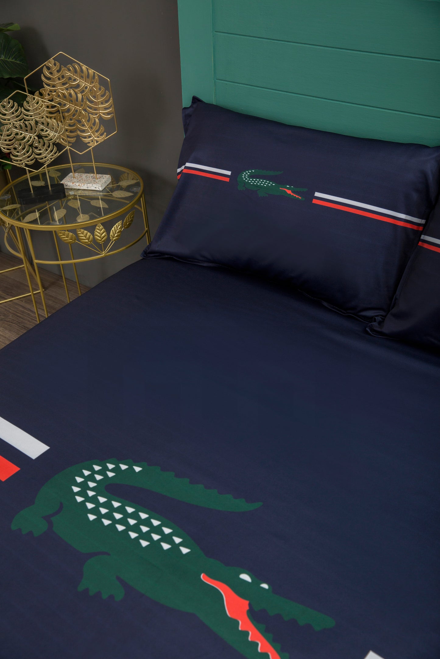 CROC BEDSHEET 2pc