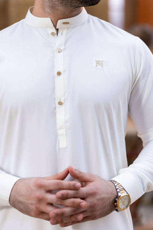 Egg-white with plain hand golden 3d button & small side ban badge & matching 1.5cm eemb logo Ban Plain hand