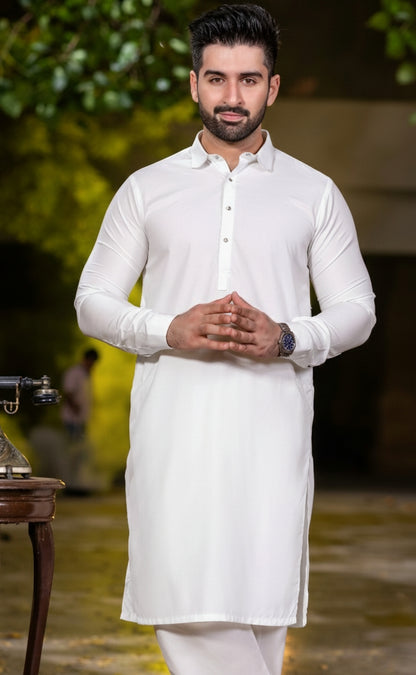 Egg-white spanish cut collar & matching two tone snapbutton & 1.5cm golden logo Collar