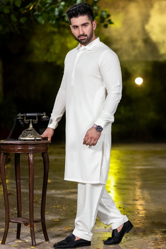 Egg-white spanish cut collar & matching two tone snapbutton & 1.5cm golden logo Collar