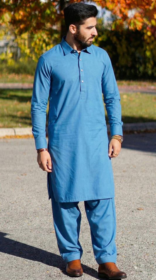 Sea-blue collar with lines and matching two tone round fancy plain snap button