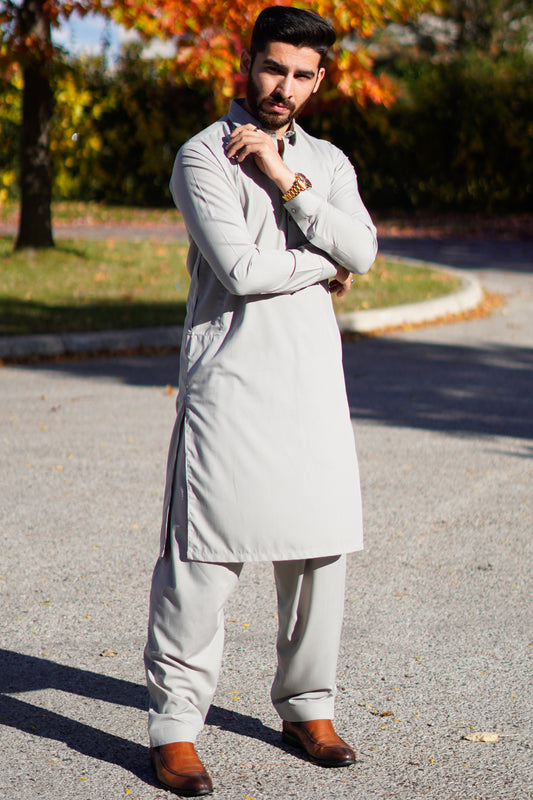 Ash-grey collar with lines and matching two tone round fancy plain snap button