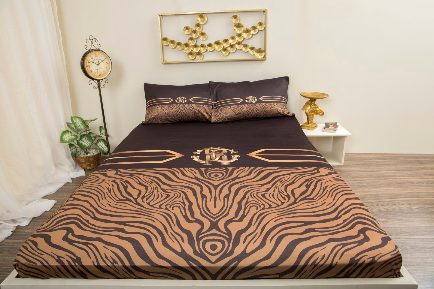 Roberto Gold BEDSHEET 2pc